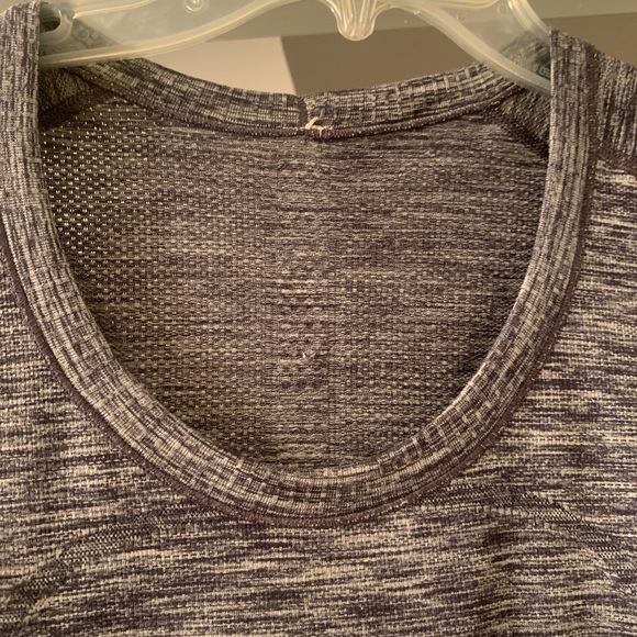 Lululemon Swiftly Short Sleeve Size 10 EUC Heathered Cadet Blue - Picture 2 of 5